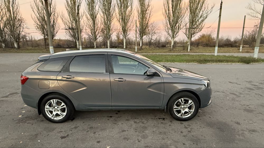 Lada Vesta 1,6 2021 року