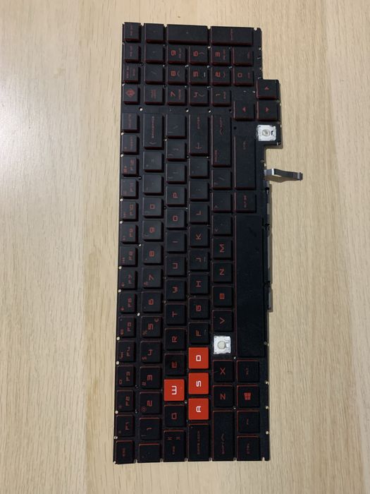 Klawiatura do laptopa HP OMEN 15-ce008nw sprawna z wadami