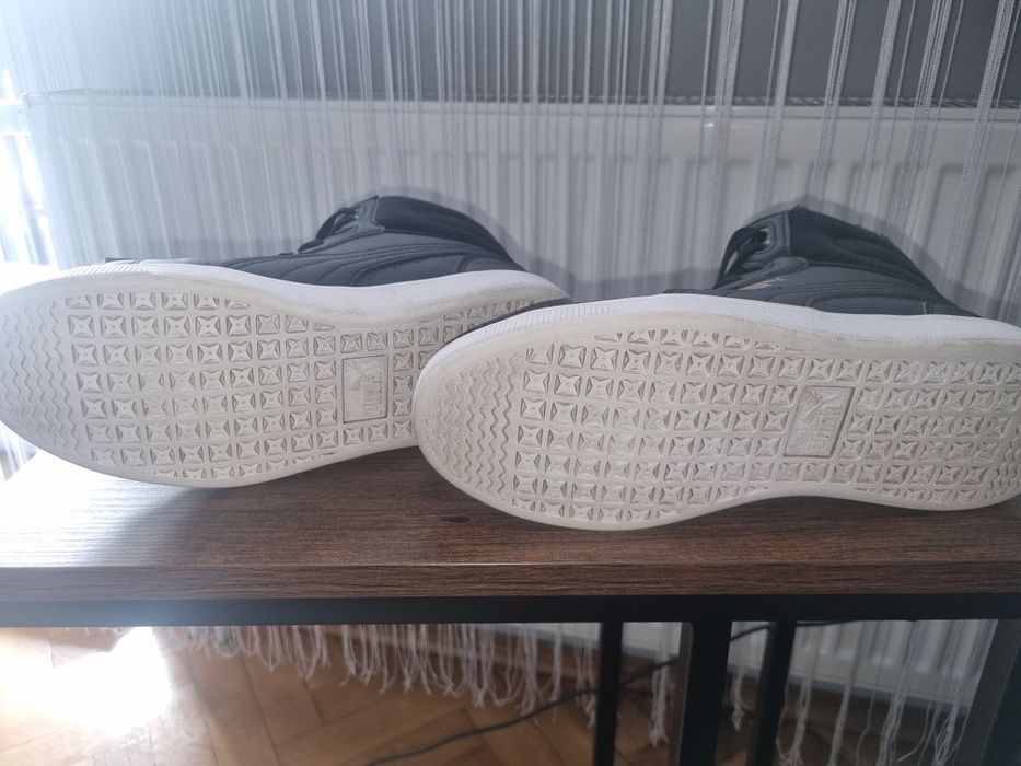 Czarne buty z futerkiem