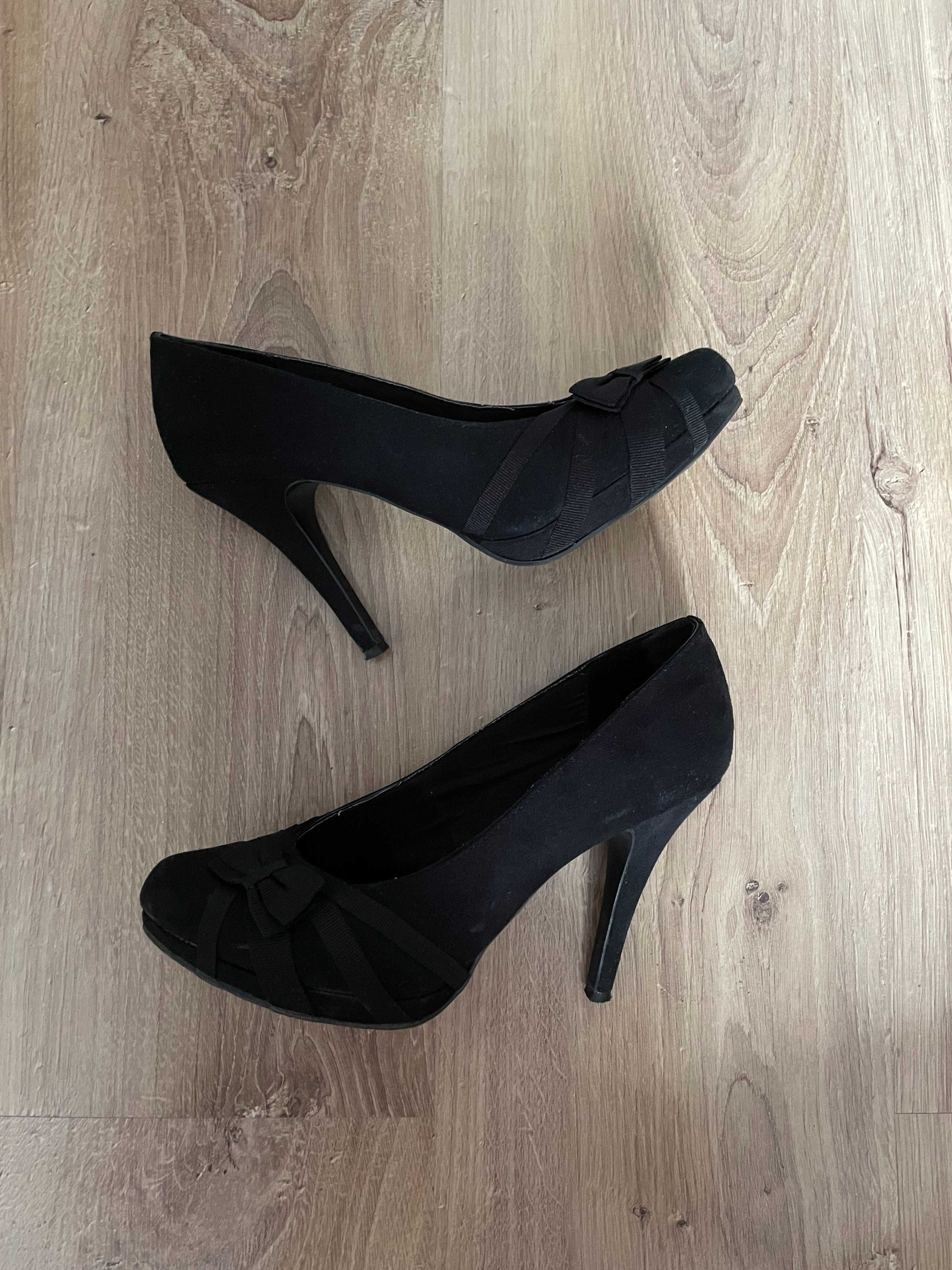Czarne buty na obcasie szpilki platforma kokarda eleganckie Graceland
