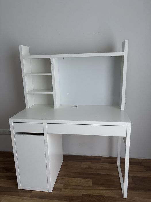 Biurko/toaletka białe ikea
