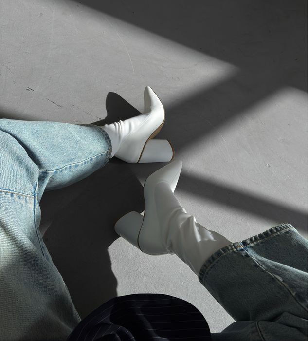 Білі тканеві ботильйони, 36 і 38 розміри