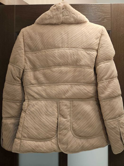 Продам жіночу курточку Ermanno Scervino streeet