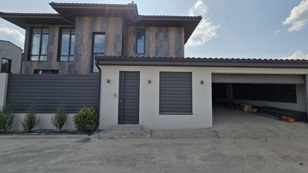 Будинок 250 м2 на етапі з погребом камін тепловий насос с. Ходосівка