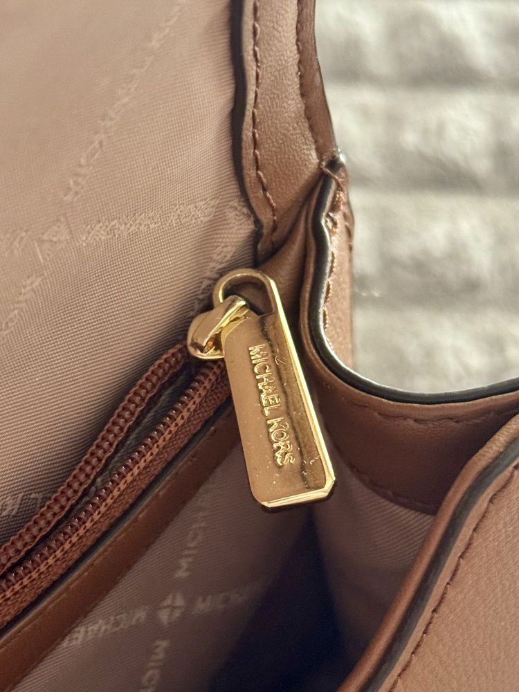 Сумка шкіряна Michael Kors