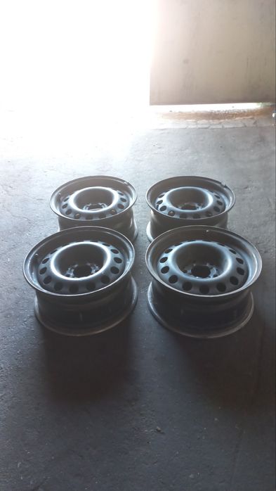 Оригінальні диски на БМВ алюміній R15