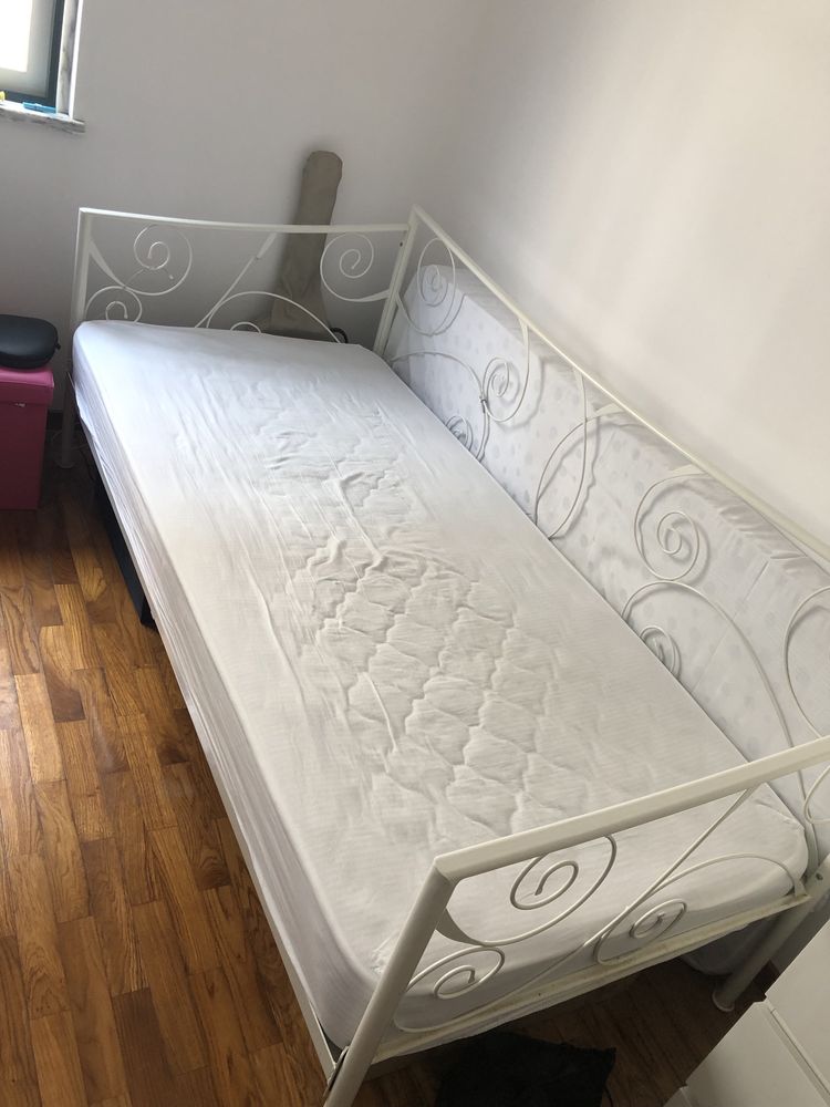Cama de solteiro + colchão