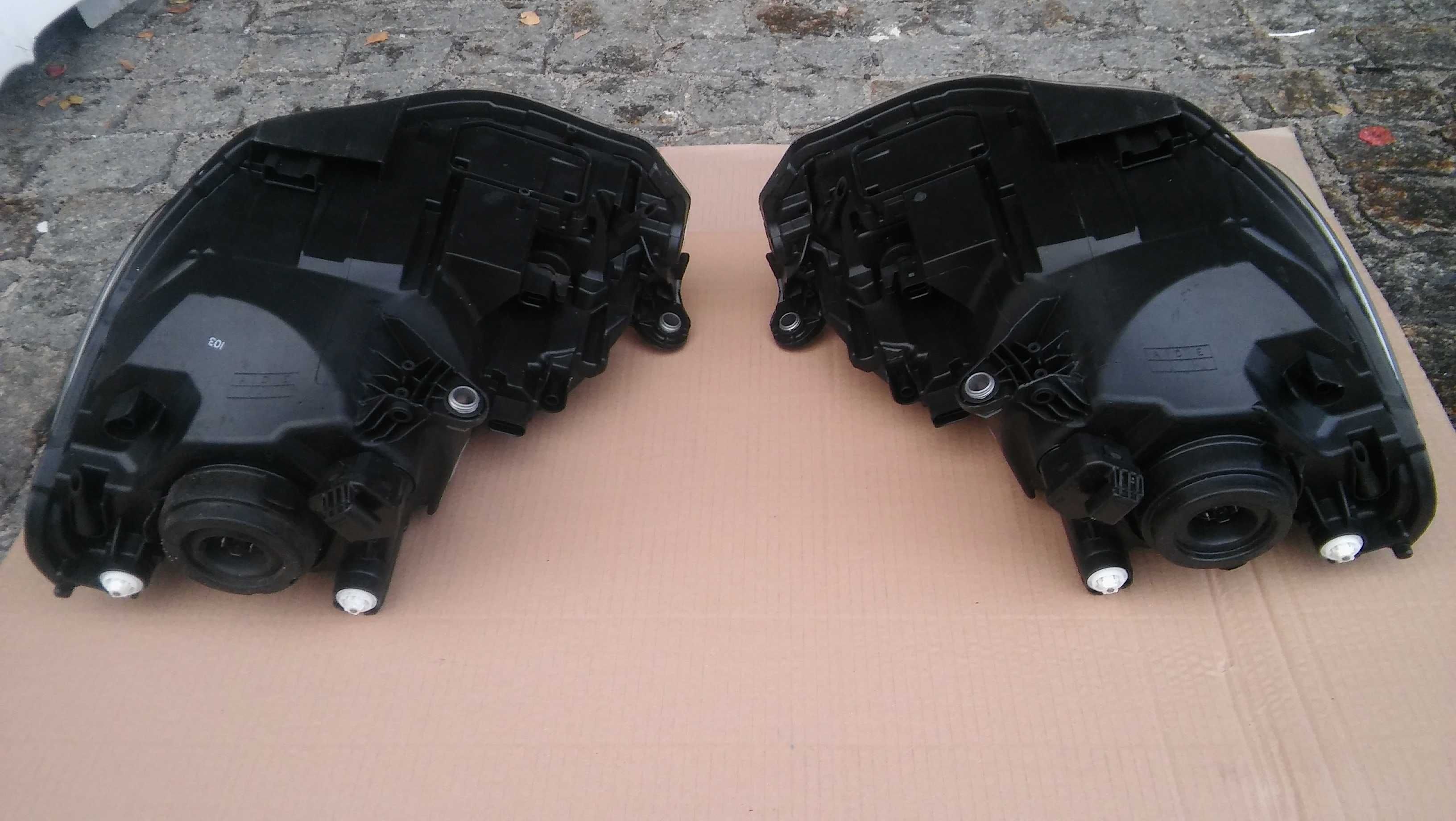 VW Up,E-Up,ELEKTRYK,od 16r,lampy przód,Lewa+Prawa,orygina,Hella,Niemcy
