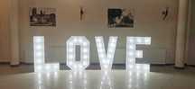 Duży napis ledowy LOVE