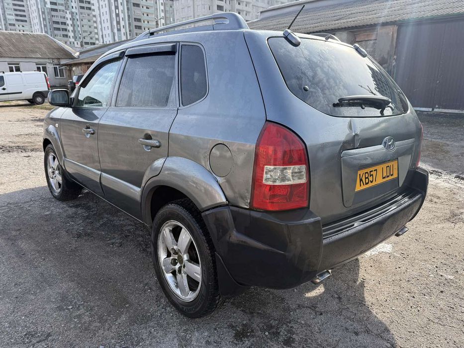 Hyundai Tucson 2007рік 2л дизель повний привід 4х4