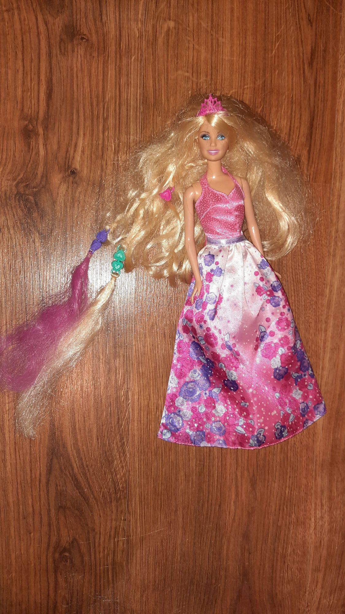 Lalka barbie z doczepianymi włosami