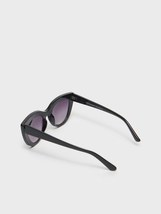 Сонцезахисні окуляри жіночі