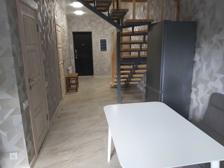 Ціну знижено!Супер пропозиція!Оренда будинка,метро Славутич 5хвилин!