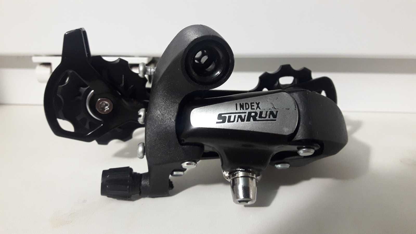 Задний переключатель SUNRUN кр. под болт