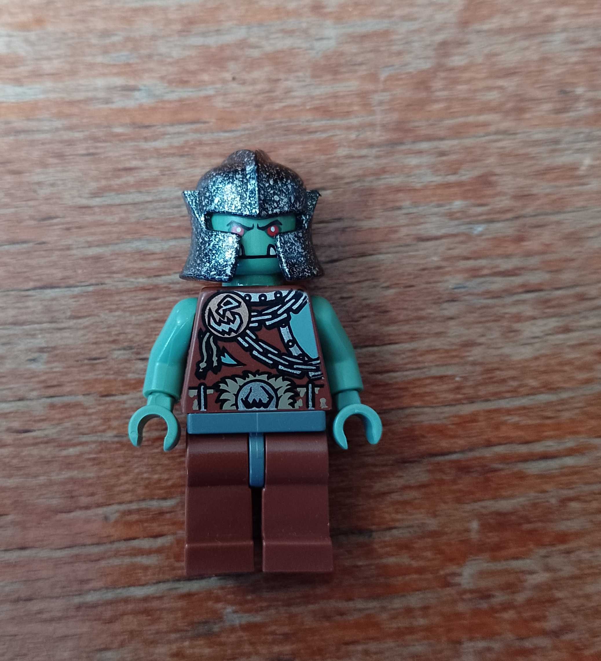 Lego Castle Fantasy Era minifigurki trolle szamanka, wojownik