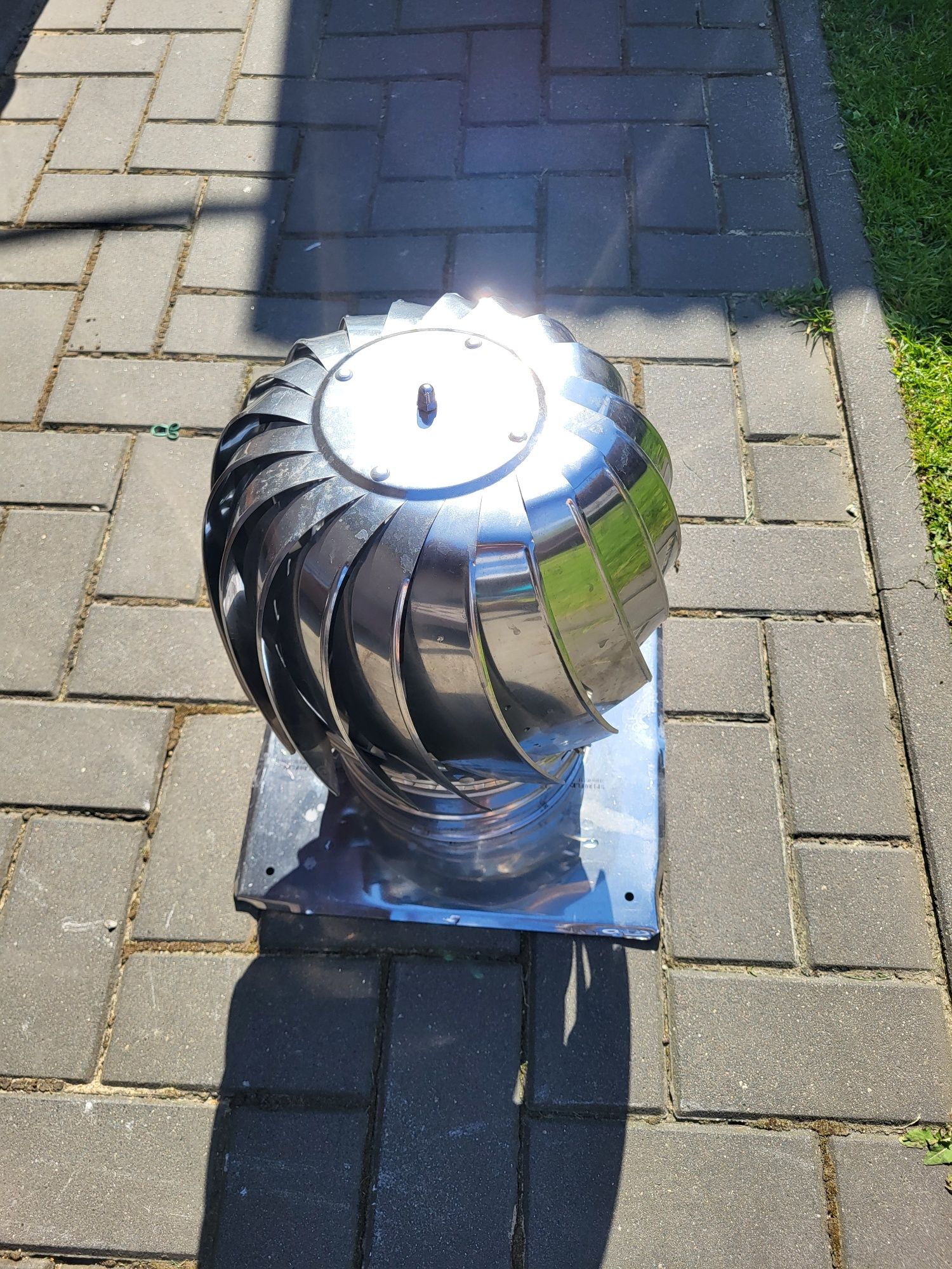 Nasada komina obrotowa fi200