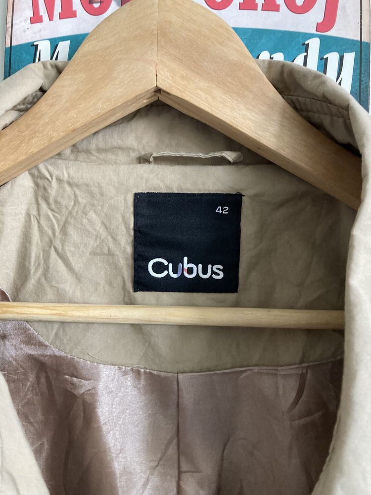 Trencz Cubus rozmiar 42