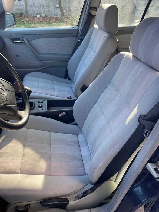 Mercedes C220D (W202) de 1994 - Bom estado geral