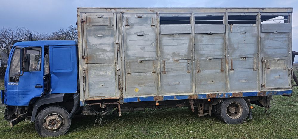 Sprzedam samochód ciężarowy marki Man 12.220