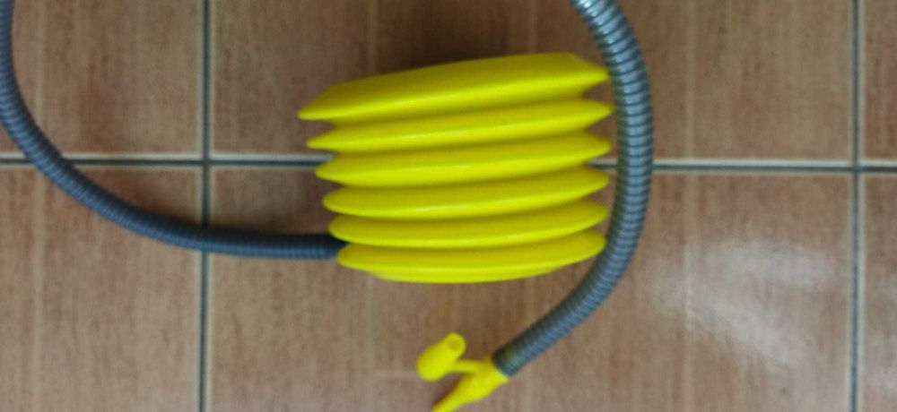 Bomba de encher, colchão, prancha, paddle, caiaque, canoa, rio