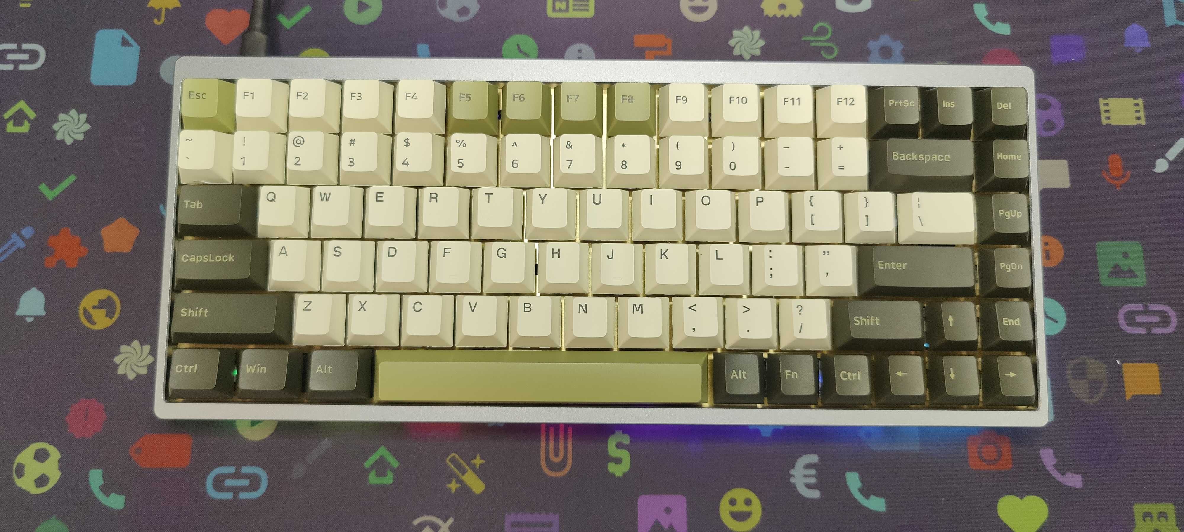 KBD75 V2 75%, NovelKeys Cream