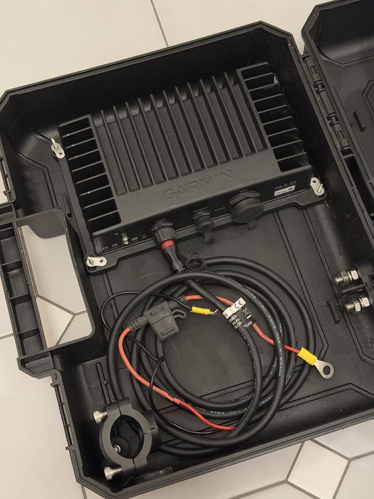 Garmin Panoptix Livescope LVS32 + Blackbox GLS10