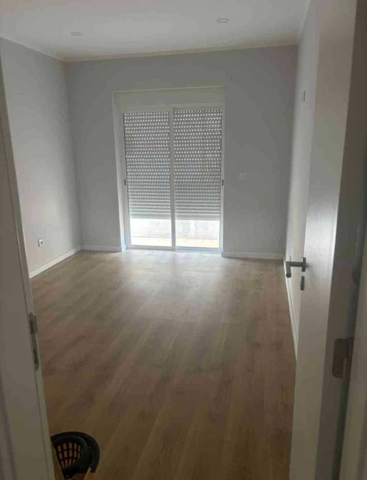 T2 Remodelado em Baixa da Banheira