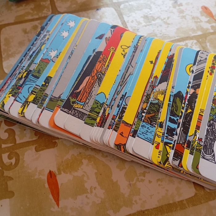 Карти таро безрамочні  б/у