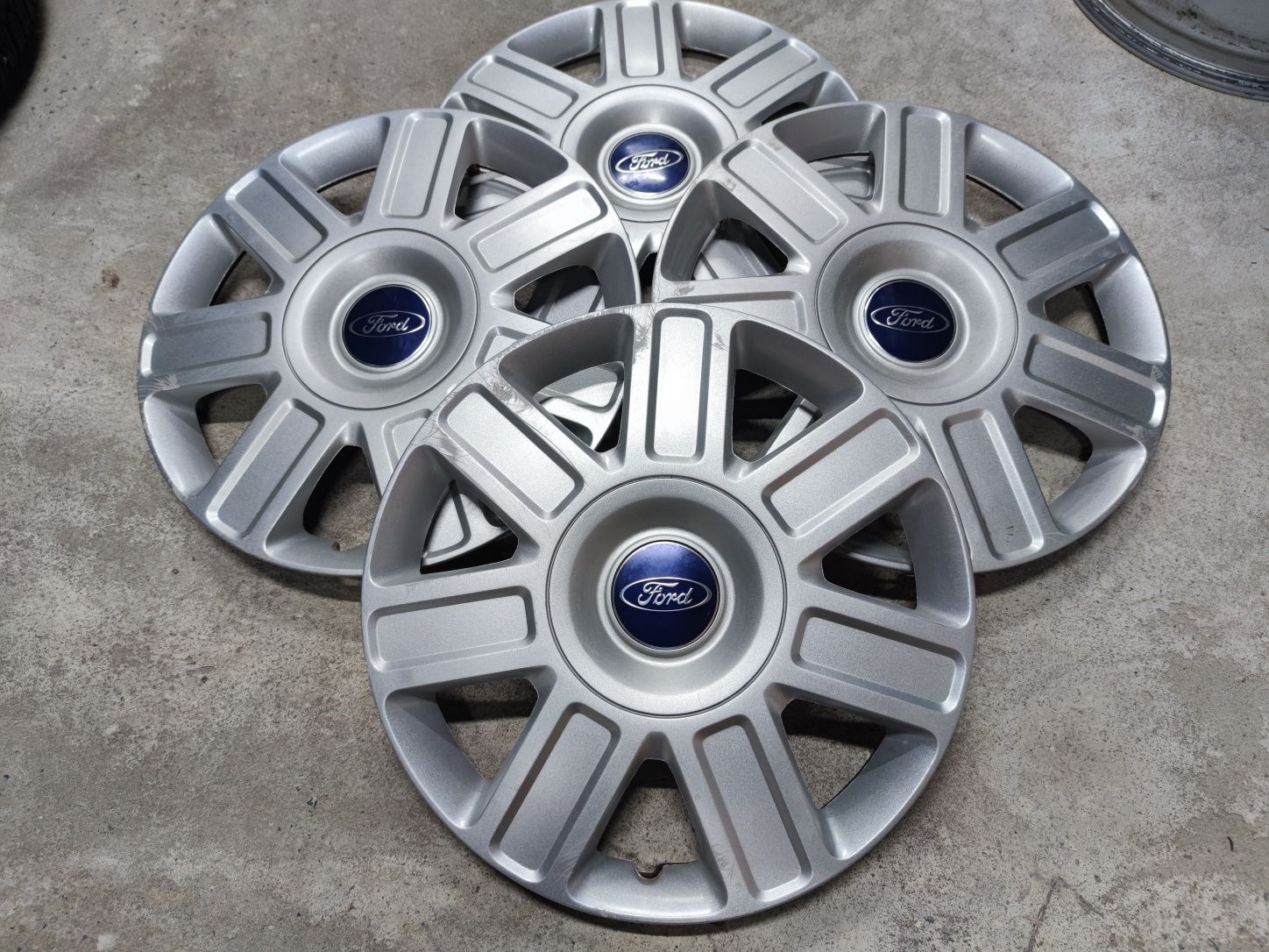 Ковпаки R16 Ford номер 3M51-1000-СС оригінал