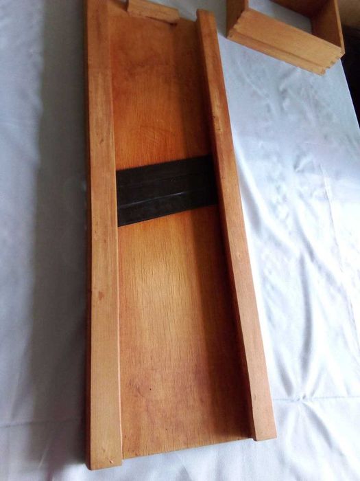 Шатківниця дерев'яна з коробом