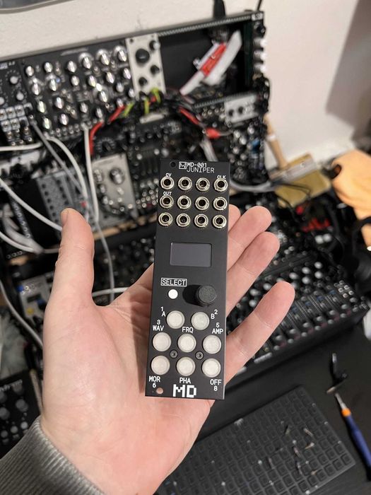 mnemonic devices - Juniper eurorack modular moduł w stanie idealnym