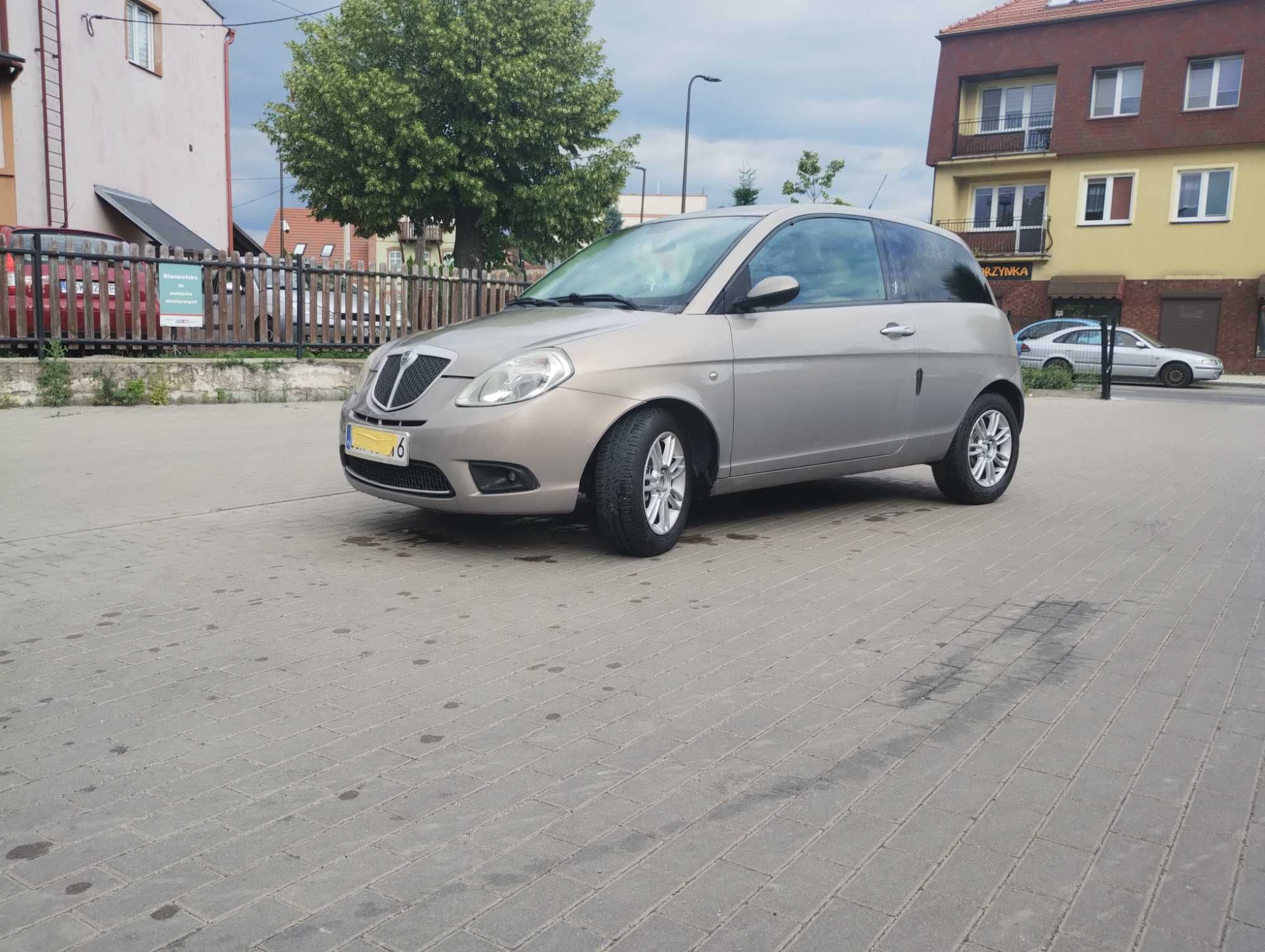 Sprzedam  Lancia Ypsilon