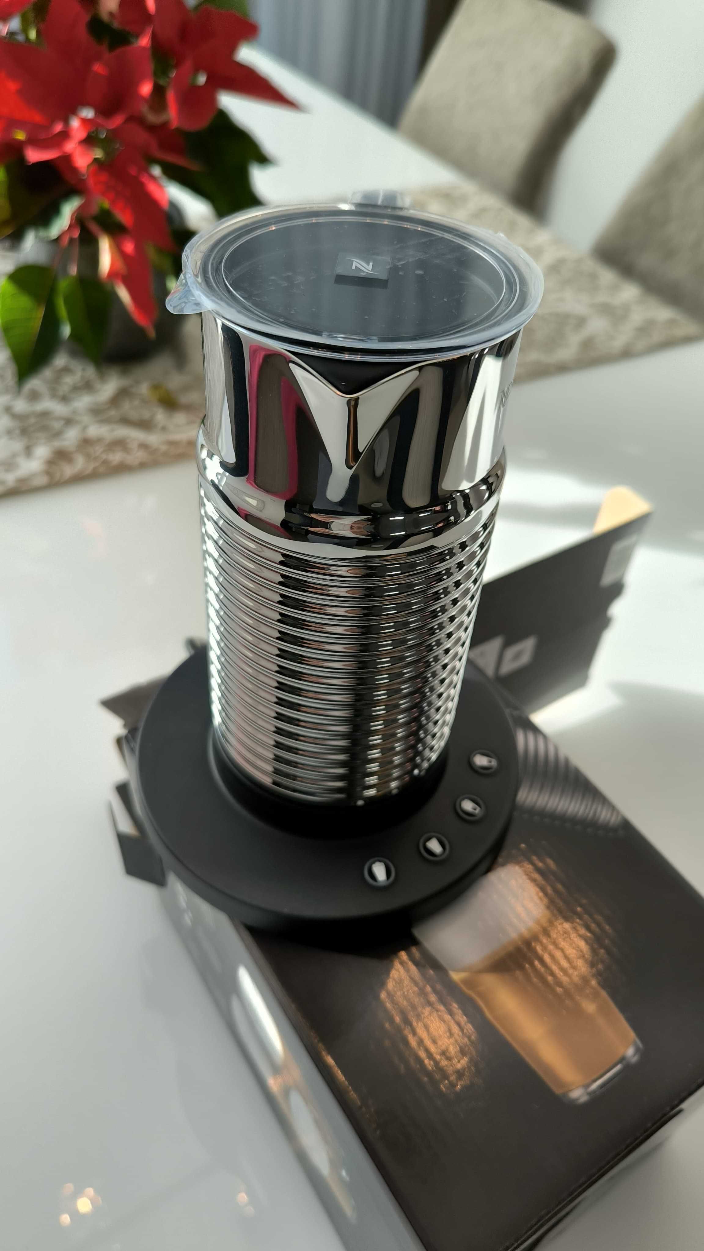 Máquina de Café KRUPS Nespresso Pixie NOVA