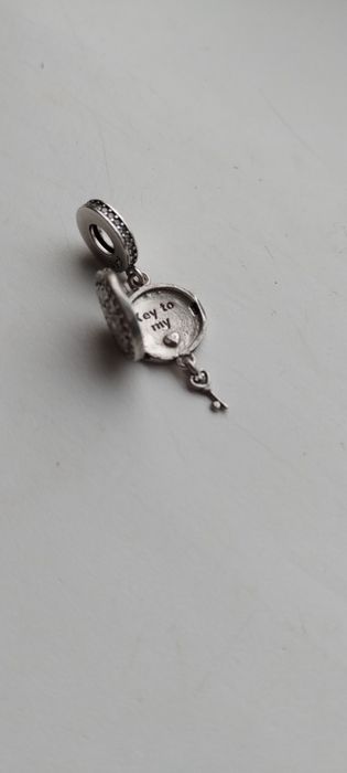 Бусина шарм серебро Пандора