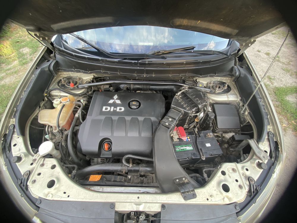 Mitsubishi Outlander 2.0 2007 рік