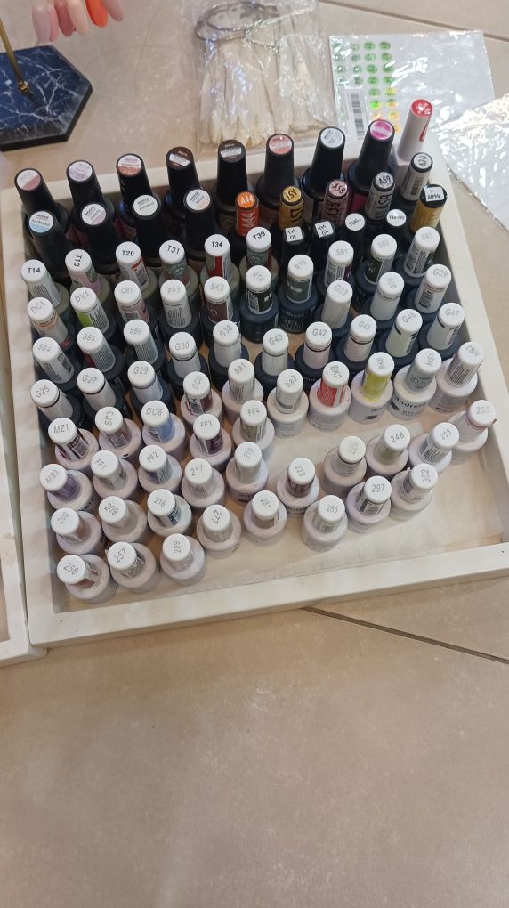 Cores de verniz de gel e acessórios