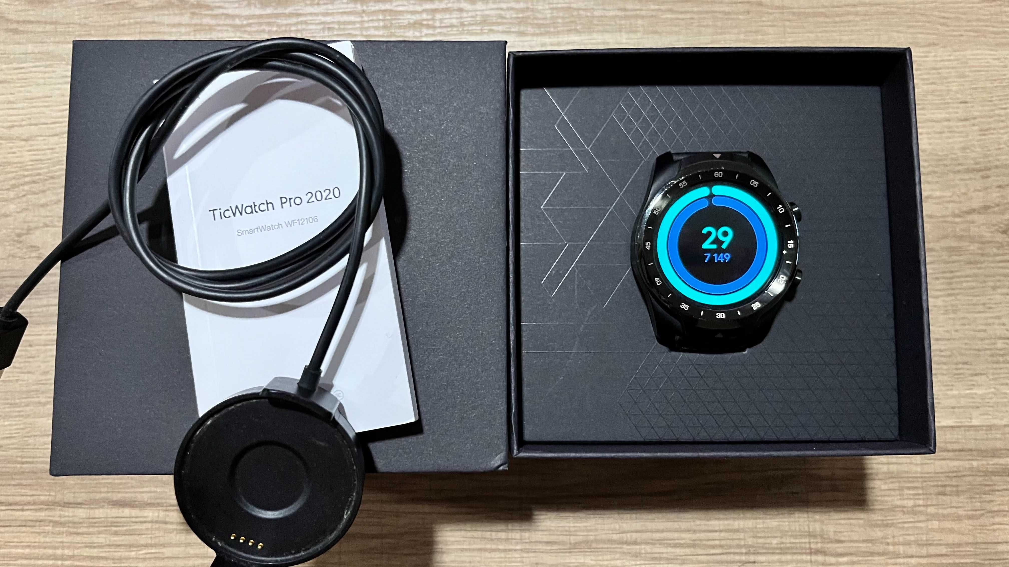 TicWatch Pro 2020 - GPS and Health sensors - Wear OS by Google