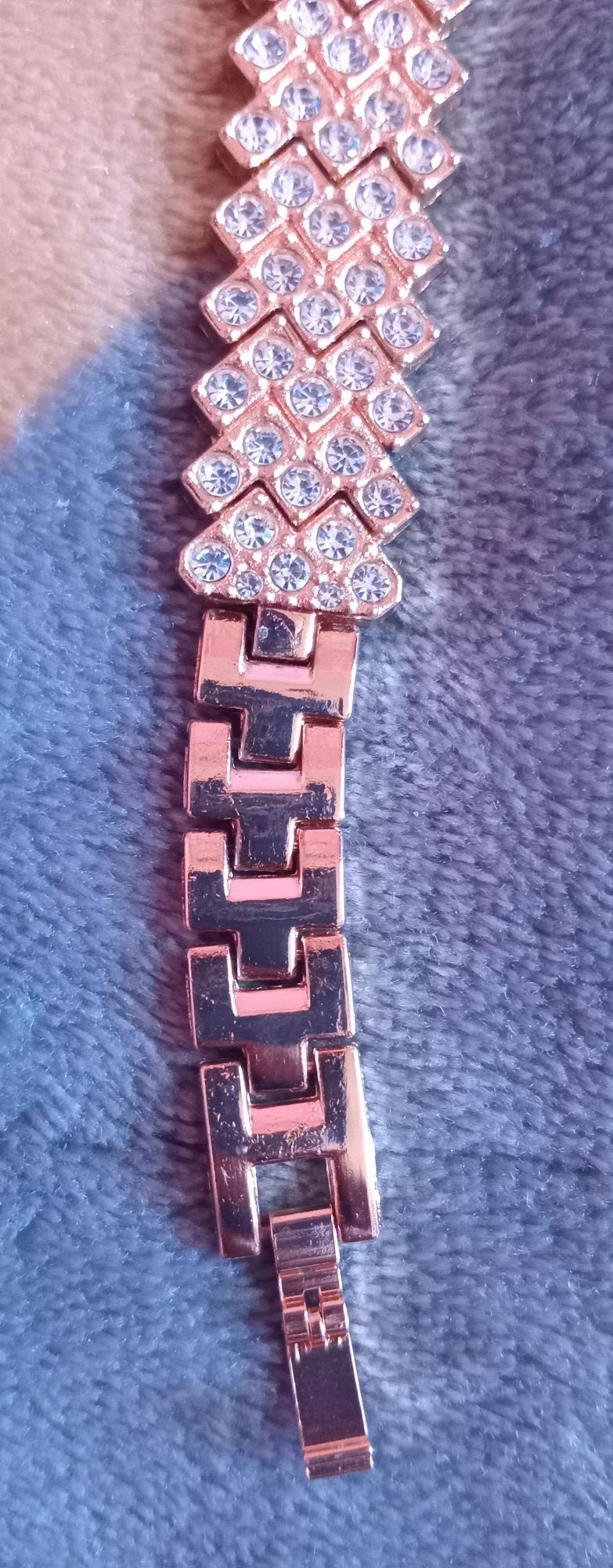 Relógio + pulseira em rosa dourado e brilhantes