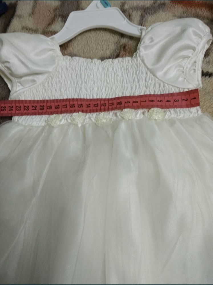 Нарядное платье, святкова сукня до 6-8 місяців