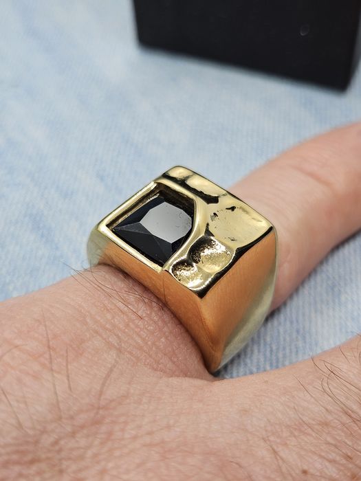 Sygnet pierścionek z czarnym kamieniem rozm 9 Vezzi