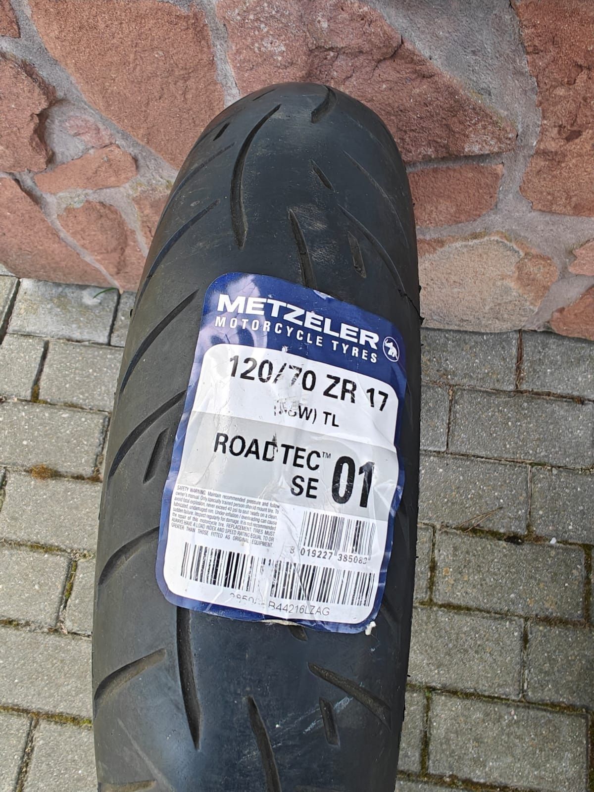 Sprzedam opony motocyklowe