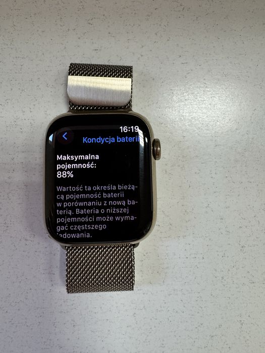 APPLE Watch 8 GPS Cellular 45mm ze stali nierdzewnej kolor złoty