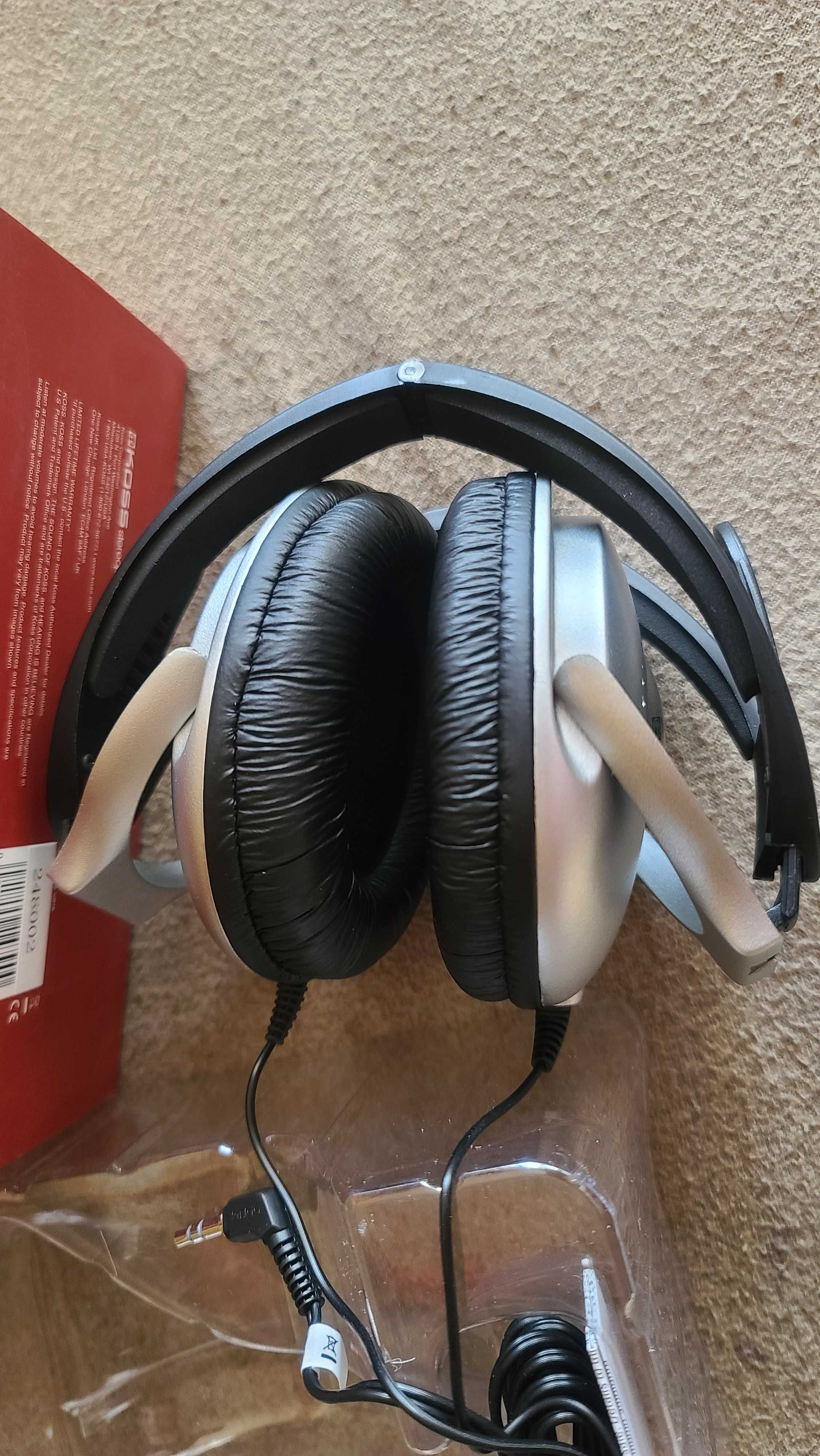 Навушники Koss UR18 Over-Ear дротові повнорозмірні складні кабель 2,4м
