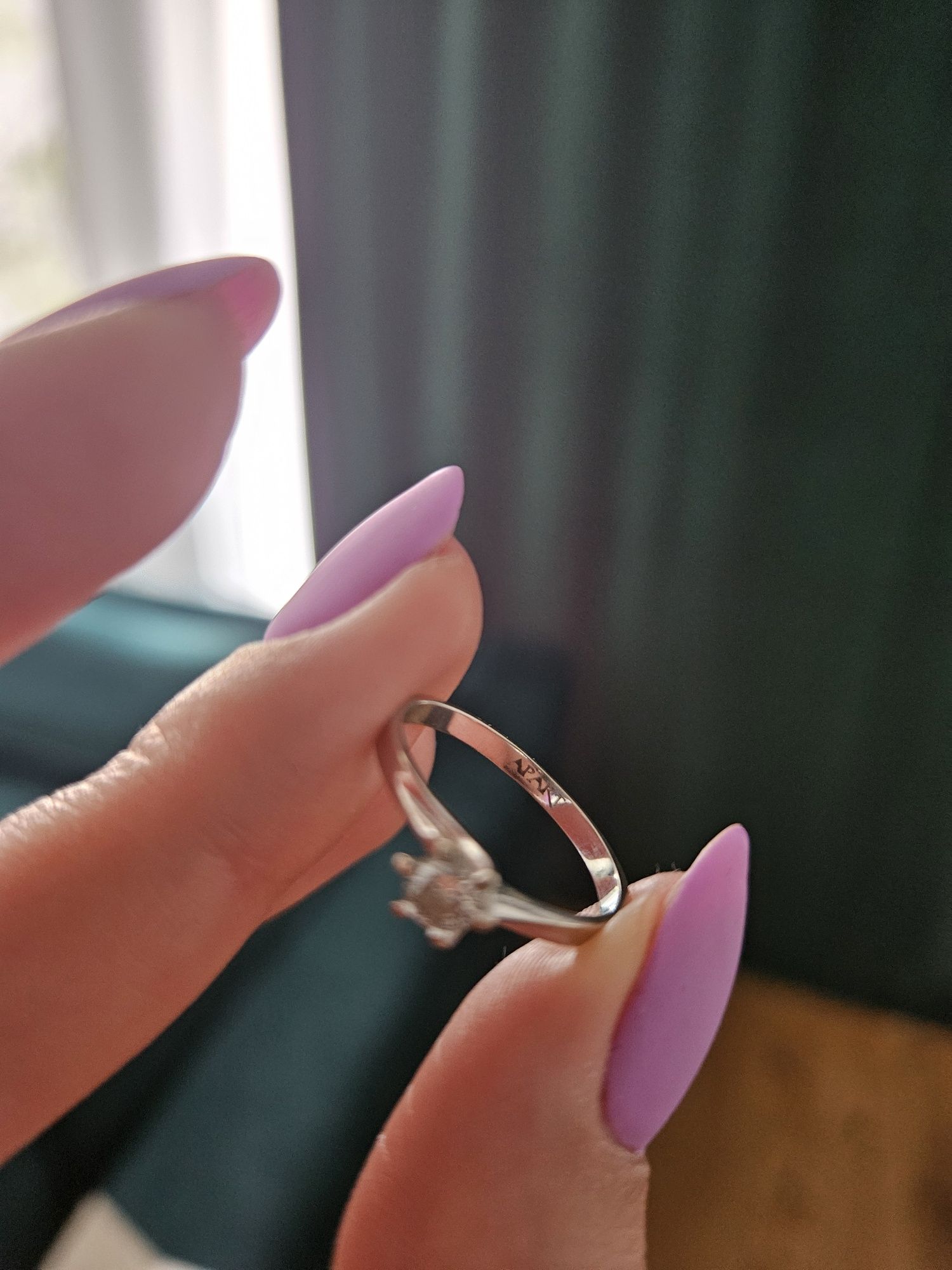 Pierścionek APART z brylantem 0,2ct zaręczynowy r. 14, 1,7cm próba 585