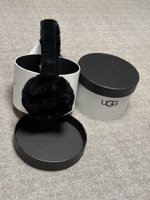 Навушники хутряні ugg, замшеві, з овчиною.