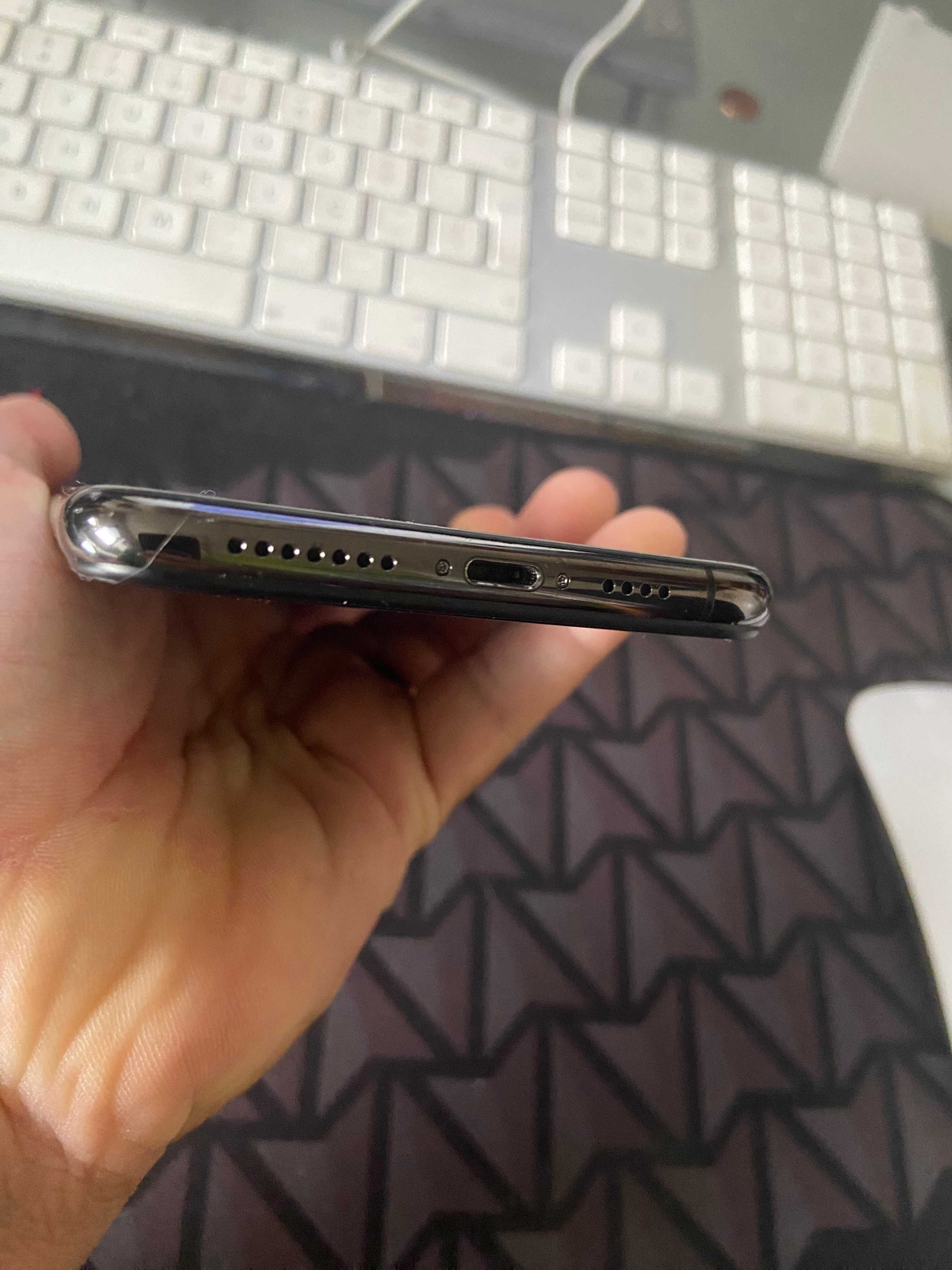 iPhone XS Max 64Gb