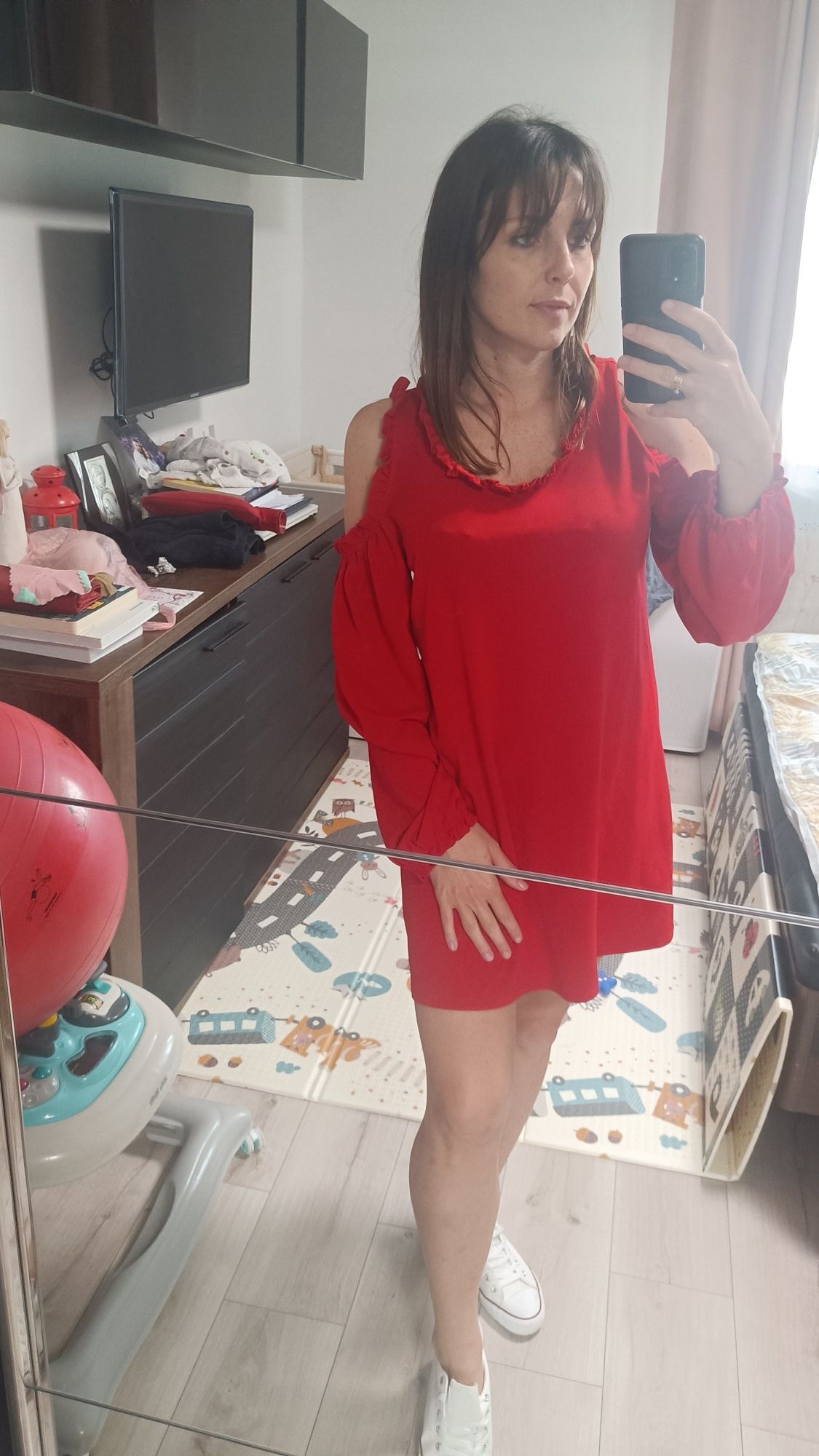 Czerwona sukienka jak nowa uciagliwa M L