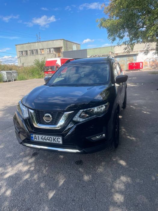 Продам Nissan Rogue 2017