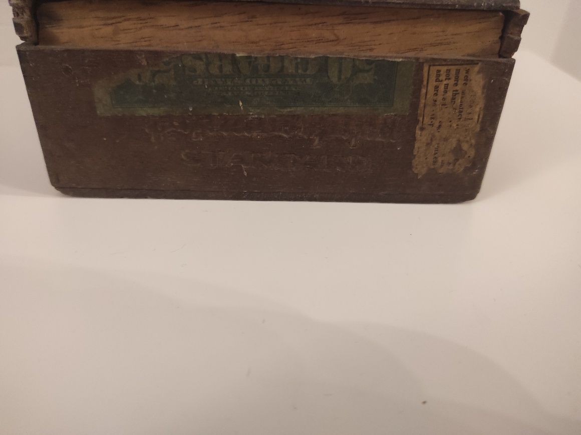 Stare drewniane pudełku