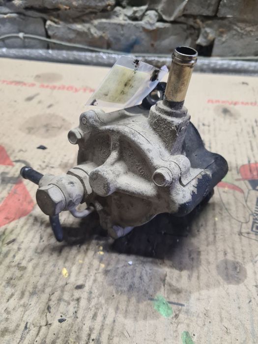 Вакумний насос Toyota Coralla Verso Avensis T25 RAV 4 2.0  2930027020
